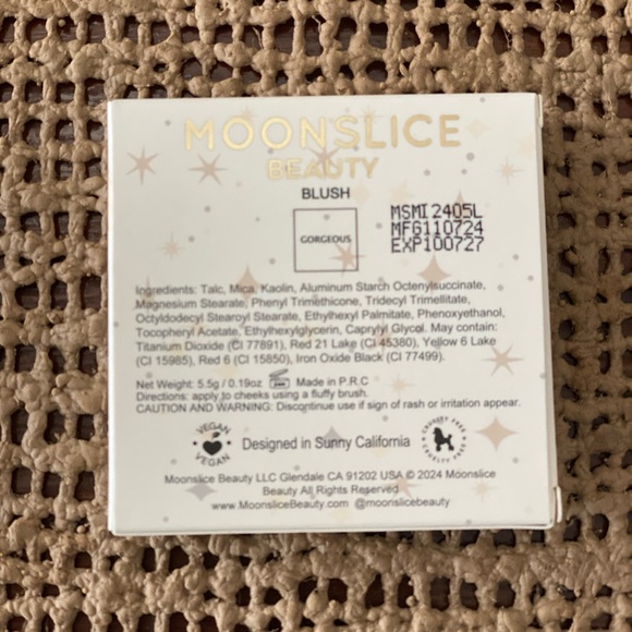 MOONSLICE BEAUTY PRESSED BLUSH IN GORGEOUS - Picture 3 of 6